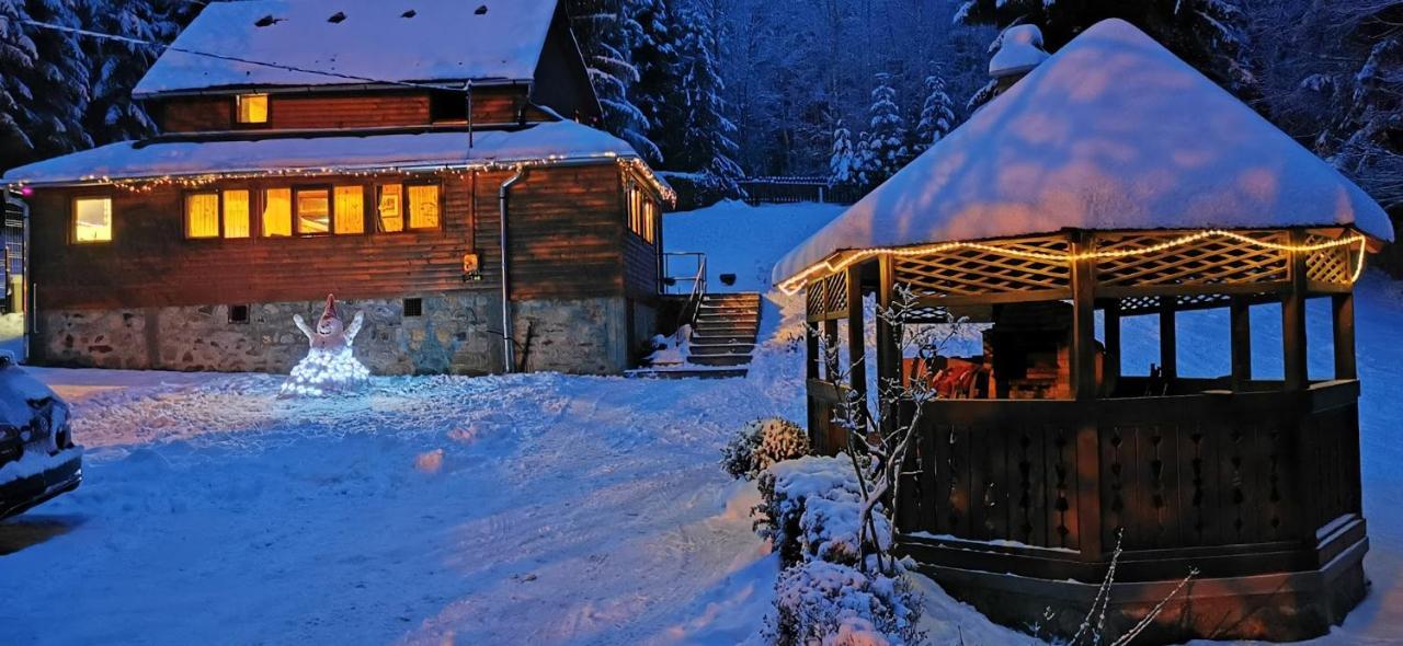 Вилла Patakvoelgye Vendeghaz Извоаре Экстерьер фото